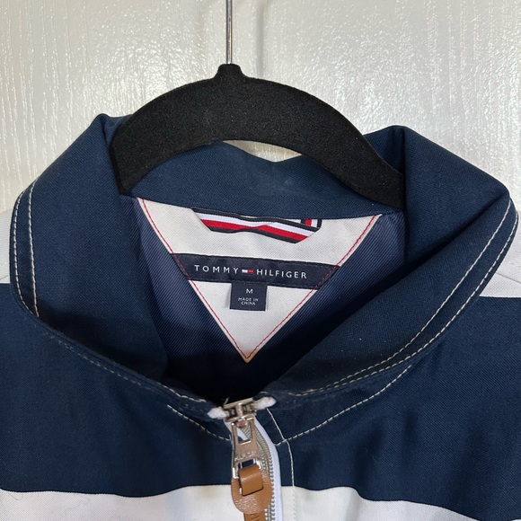 Tommy Hilfiger Women’s Striped Rain Jacket - Medium - Picture 4 of 5